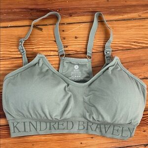 Kindred Bravely Sage Green Hands Free Pumping Bra